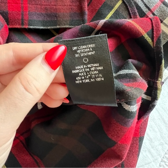 Alice + Olivia - Hallie Plaid High-low Shirtdress In Red - Picture 7 of 12